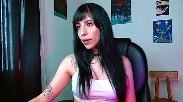 Ary Pieerce online show from April 2026 07:08:02 PM