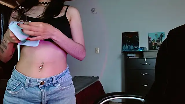 Ary Pieerce online show from November 2025 08:31:01 PM