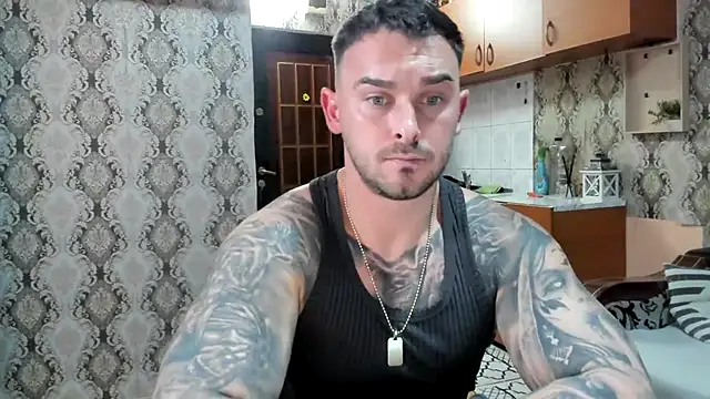 Snapshot of Jonmusclemaster chatting on November 2025 08:53:02 PM Jonmusclemaster online show from November 2025 08:53:02 PM