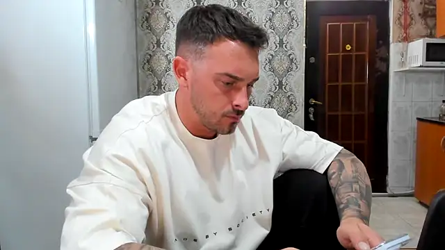 Jonmusclemaster online show from May 2026 08:40:02 PM