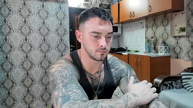 Snapshot of Jonmusclemaster chatting on November 2025 08:45:01 PM Jonmusclemaster online show from November 2025 08:45:01 PM