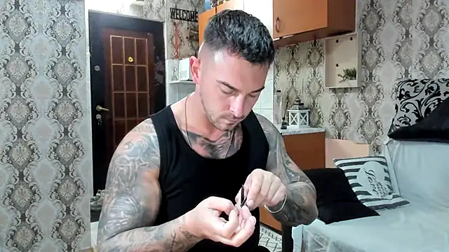 Jonmusclemaster online show from September 2025 08:14:01 PM