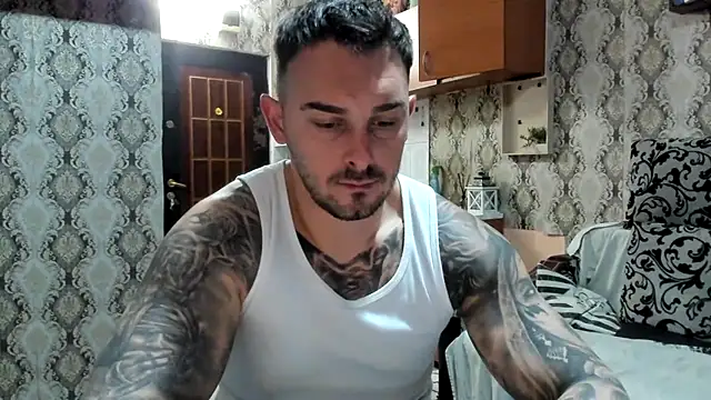 Snapshot of Jonmusclemaster chatting on December 2025 09:08:02 PM Jonmusclemaster online show from December 2025 09:08:02 PM