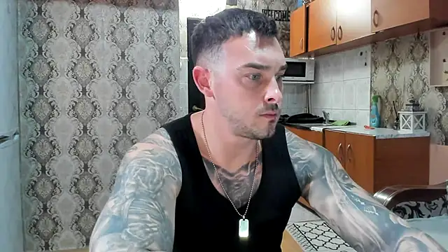 Snapshot of Jonmusclemaster chatting on November 2025 09:15:01 PM Jonmusclemaster online show from November 2025 09:15:01 PM