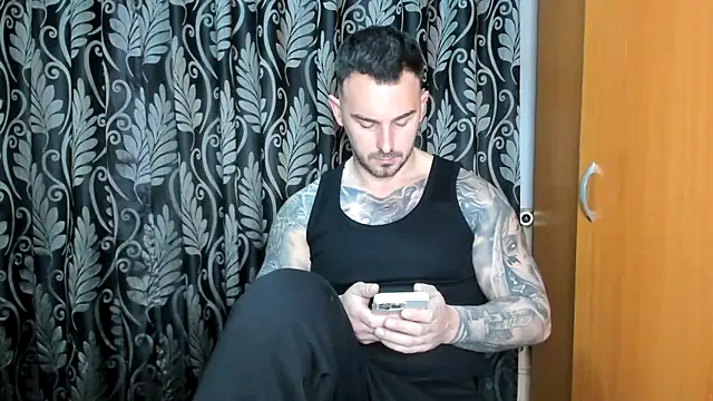 Jonmusclemaster online show from April 2026 07:54:01 PM