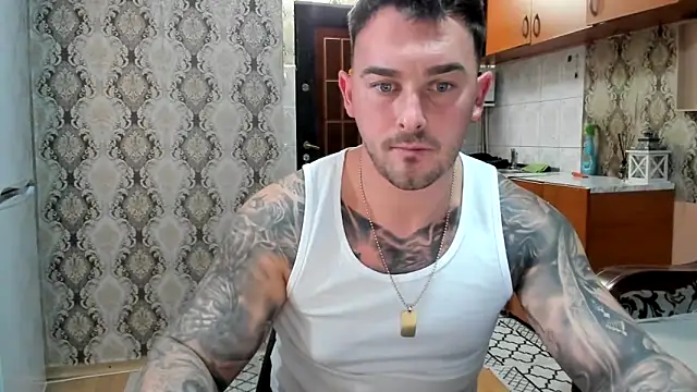 Snapshot of Jonmusclemaster chatting on November 2025 09:15:01 PM Jonmusclemaster online show from November 2025 09:15:01 PM