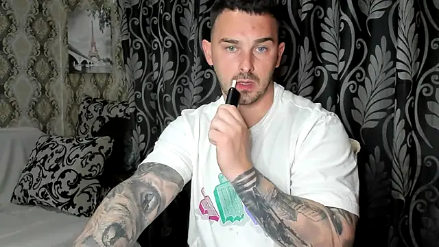 Jonmusclemaster online show from April 2026 08:10:02 PM