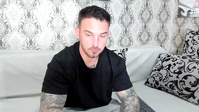 Jonmusclemaster online show from April 2026 07:53:01 PM