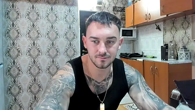 Snapshot of Jonmusclemaster chatting on November 2025 08:23:02 PM Jonmusclemaster online show from November 2025 08:23:02 PM