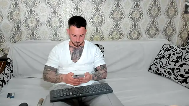 Jonmusclemaster online show from April 2026 07:58:02 PM