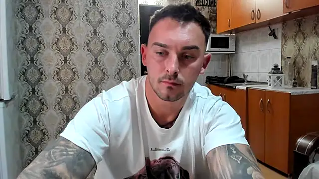 Snapshot of Jonmusclemaster chatting on November 2025 08:36:01 PM Jonmusclemaster online show from November 2025 08:36:01 PM