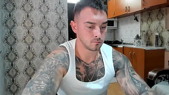 Snapshot of Jonmusclemaster chatting on October 2025 09:00:01 PM Jonmusclemaster online show from October 2025 09:00:01 PM