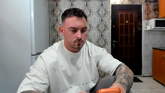 Jonmusclemaster online show from May 2026 08:20:01 PM
