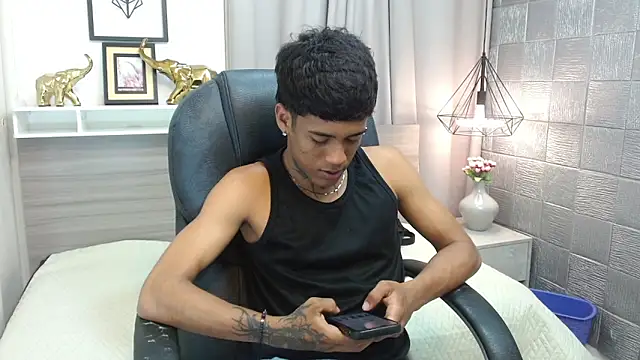 Alan Cute18 online show from February 2026 04:34:01 AM