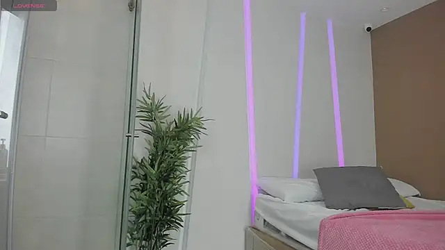 Snapshot of Angelbae- chatting on January 2025 01:17:02 PM Angelbae- online show from January 2025 01:17:02 PM