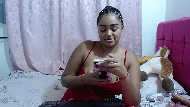 Snapshot of kiara_milf_ chatting on March 2025 01:20:02 AM kiara milf online show from March 2025 01:20:02 AM