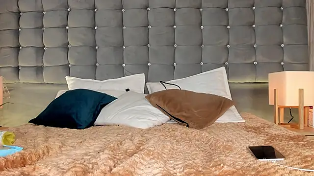 Poacahontasfg online show from December 2025 04:03:01 AM