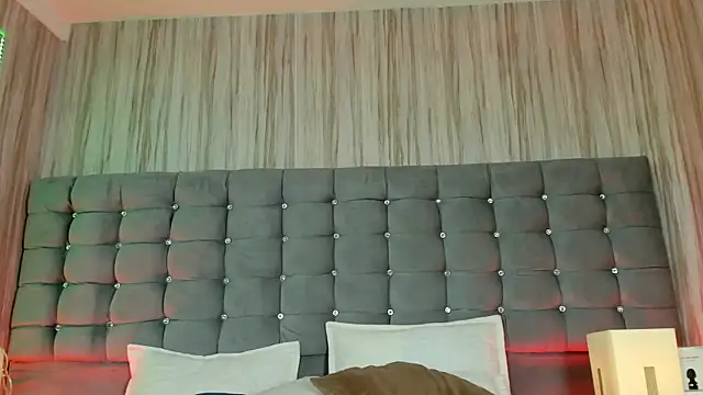 Poacahontasfg online show from November 2025 04:01:01 AM