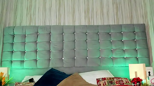 Poacahontasfg online show from January 2026 03:57:01 AM