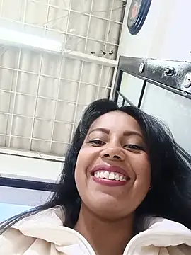 Snapshot of _andrea30 chatting on July 2026 10:59:01 AM andrea30 online show from July 2026 10:59:01 AM