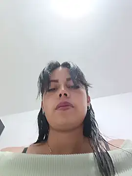 Snapshot of _andrea30 chatting on June 2026 11:22:02 AM andrea30 online show from June 2026 11:22:02 AM