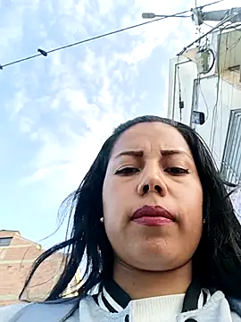  andrea30 online show from December 2025 12:15:01 PM