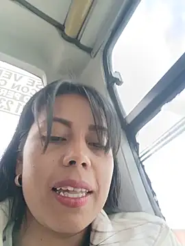 Snapshot of _andrea30 chatting on June 2026 02:33:01 PM andrea30 online show from June 2026 02:33:01 PM