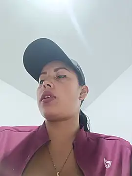 Snapshot of _andrea30 chatting on July 2026 11:06:02 AM andrea30 online show from July 2026 11:06:02 AM