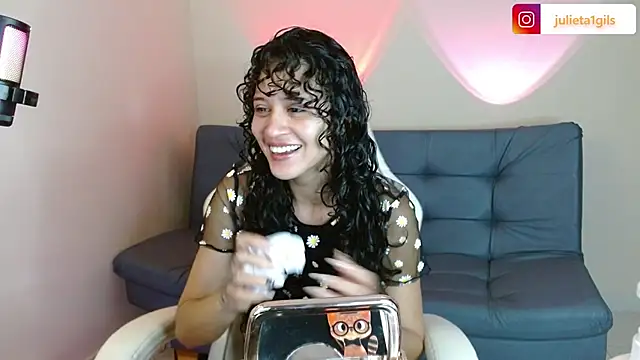 Juliet dolce online show from October 2025 09:11:02 PM