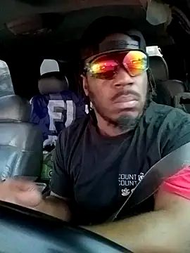 MRHANDSOME3800 online show from January 2025 10:12:02 PM