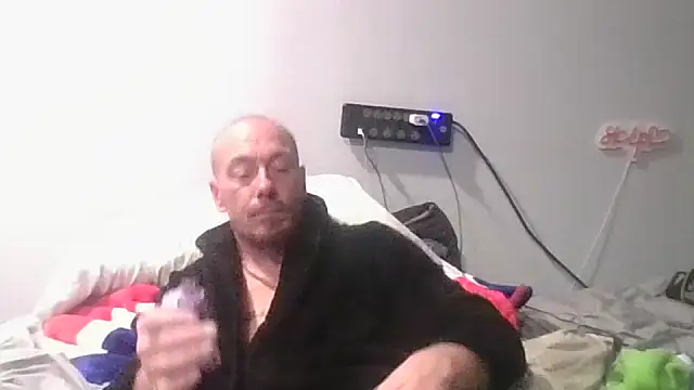 Snapshot of deepinnnnn chatting on December 2025 03:56:01 AM deepinnnnn online show from December 2025 03:56:01 AM