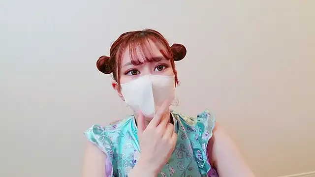 chat MIYU online show from April 2026 12:12:01 PM