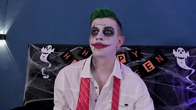 MikaelSlow online show from October 2025 04:01:01 AM