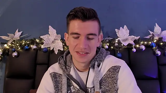 MikaelSlow online show from December 2025 03:27:01 AM