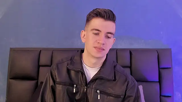 MikaelSlow online show from January 2026 04:38:01 AM