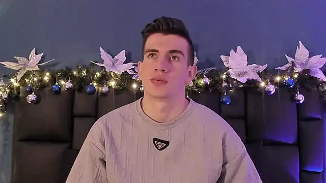 MikaelSlow online show from January 2026 03:46:01 AM