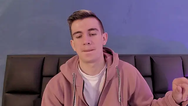 MikaelSlow online show from February 2026 03:50:01 AM