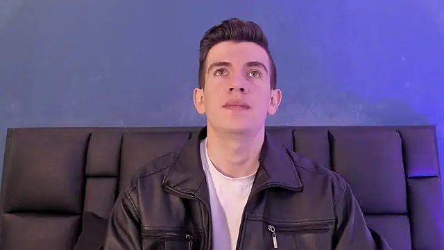 MikaelSlow online show from January 2026 03:54:02 AM