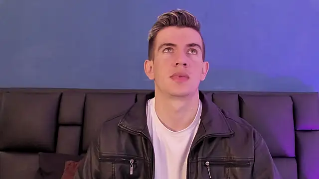 MikaelSlow online show from February 2026 04:11:01 AM