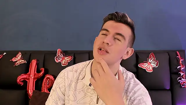 MikaelSlow online show from February 2026 03:29:02 AM