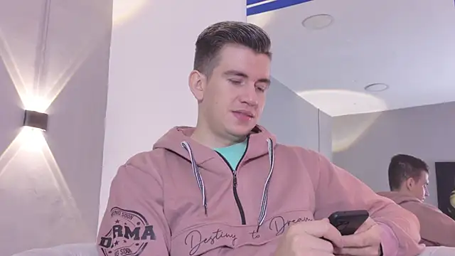 MikaelSlow online show from April 2026 03:30:01 AM