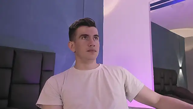 MikaelSlow online show from February 2026 03:51:01 AM