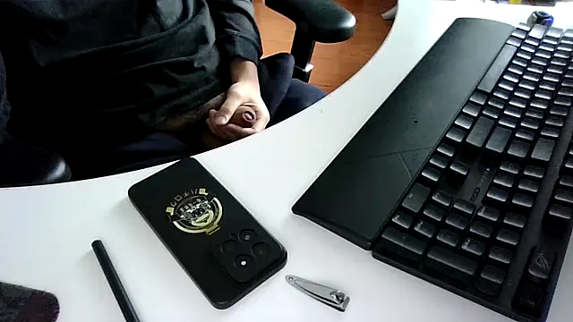 big-pig online show from December 2025 12:44:01 AM