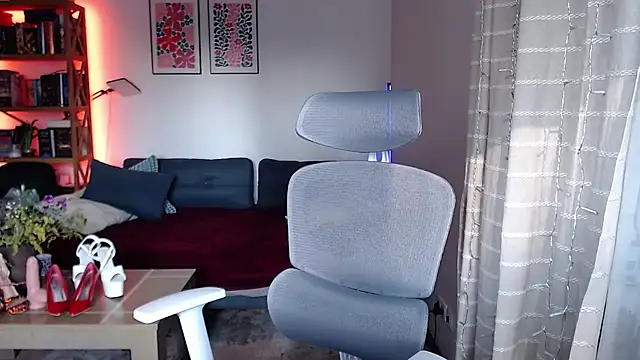 kenzie x online show from March 2026 07:37:02 AM