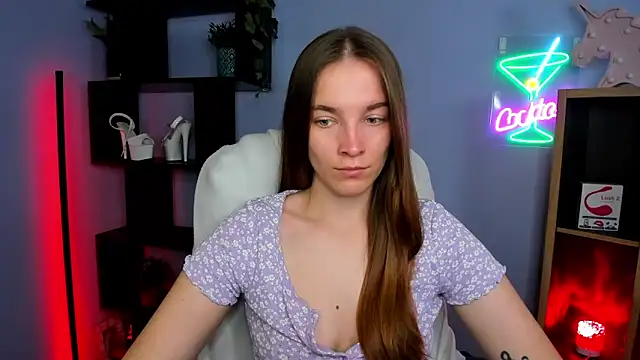 kenzie x online show from November 2025 07:47:02 AM