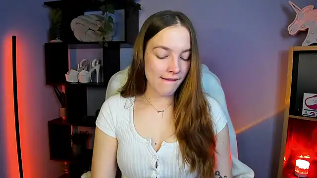 Snapshot of kenzie_x chatting on March 2025 05:13:02 AM kenzie x online show from March 2025 05:13:02 AM