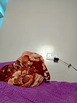 Snapshot of SquirtQueen222 chatting on December 2024 12:28:02 AM SquirtQueen222 online show from December 2024 12:28:02 AM