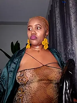 SquirtQueen222 online show from February 2026 10:55:02 PM