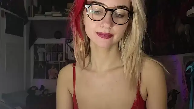 Snapshot of TatianaRomanov chatting on February 2026 10:26:02 PM TatianaRomanov online show from February 2026 10:26:02 PM