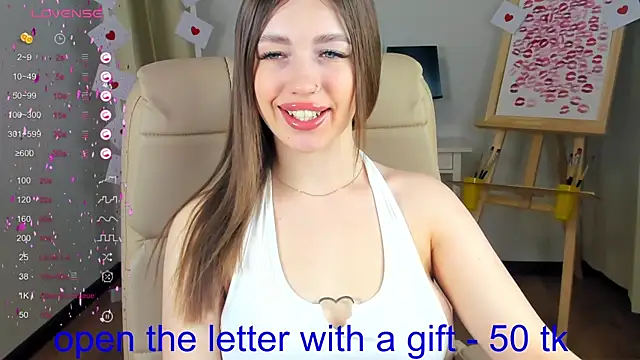 Snapshot of Diana_twerk chatting on February 2025 08:43:02 AM Diana twerk online show from February 2025 08:43:02 AM